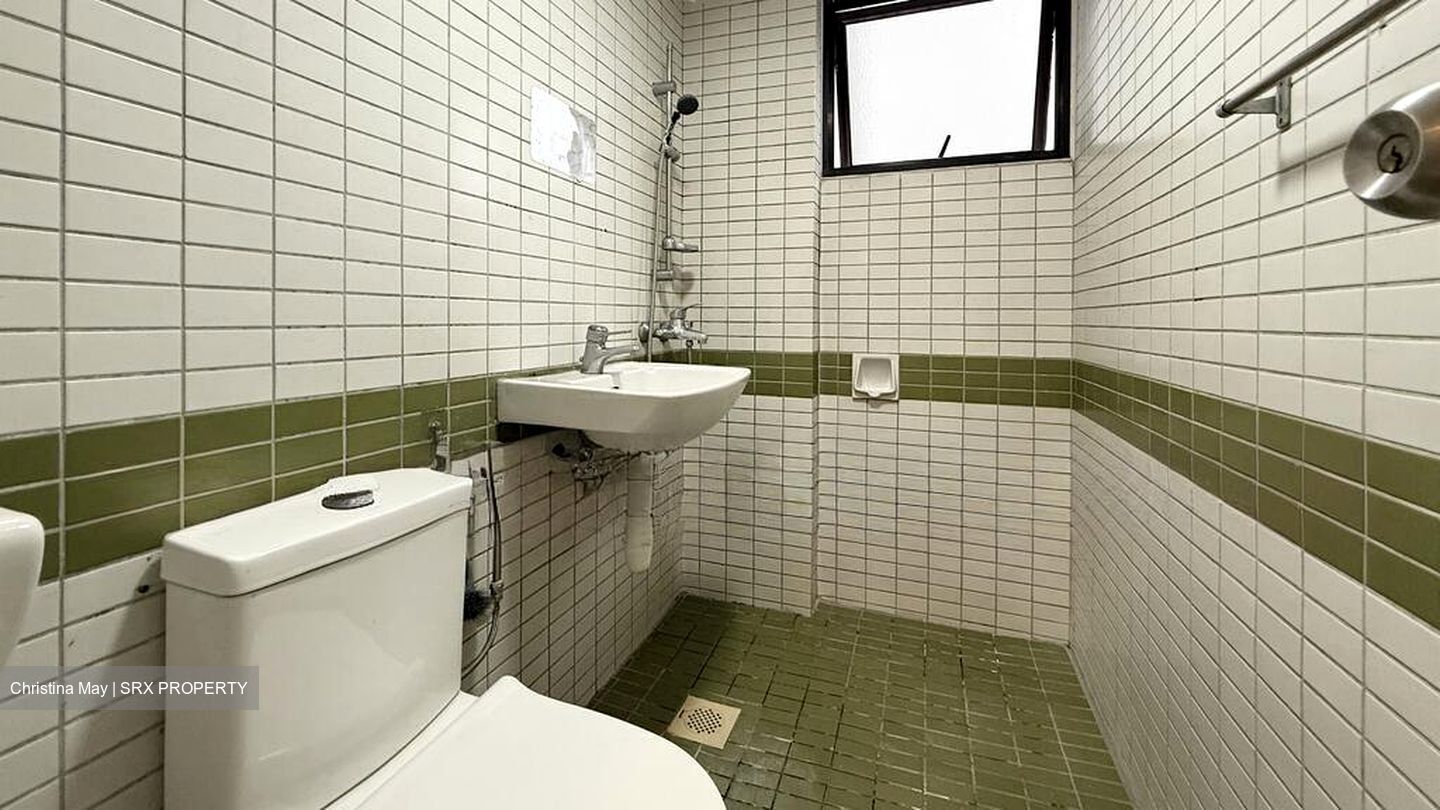 Pine Grove (D21), Condominium #500210541